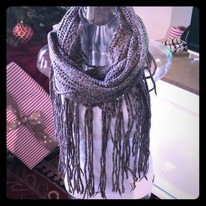 Fringe scarf